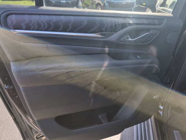 Used 2023 GMC Yukon XL Denali w/ Denali Reserve Package image 11