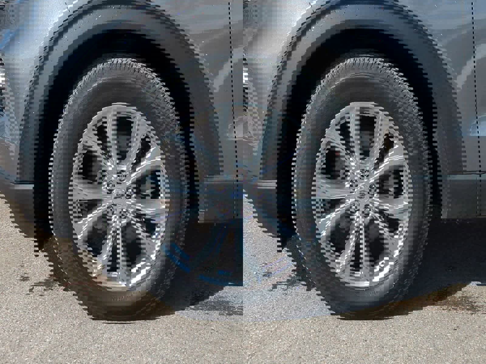 Used 2023 Ford Explorer XLT w/ Equipment Group 202A image 14