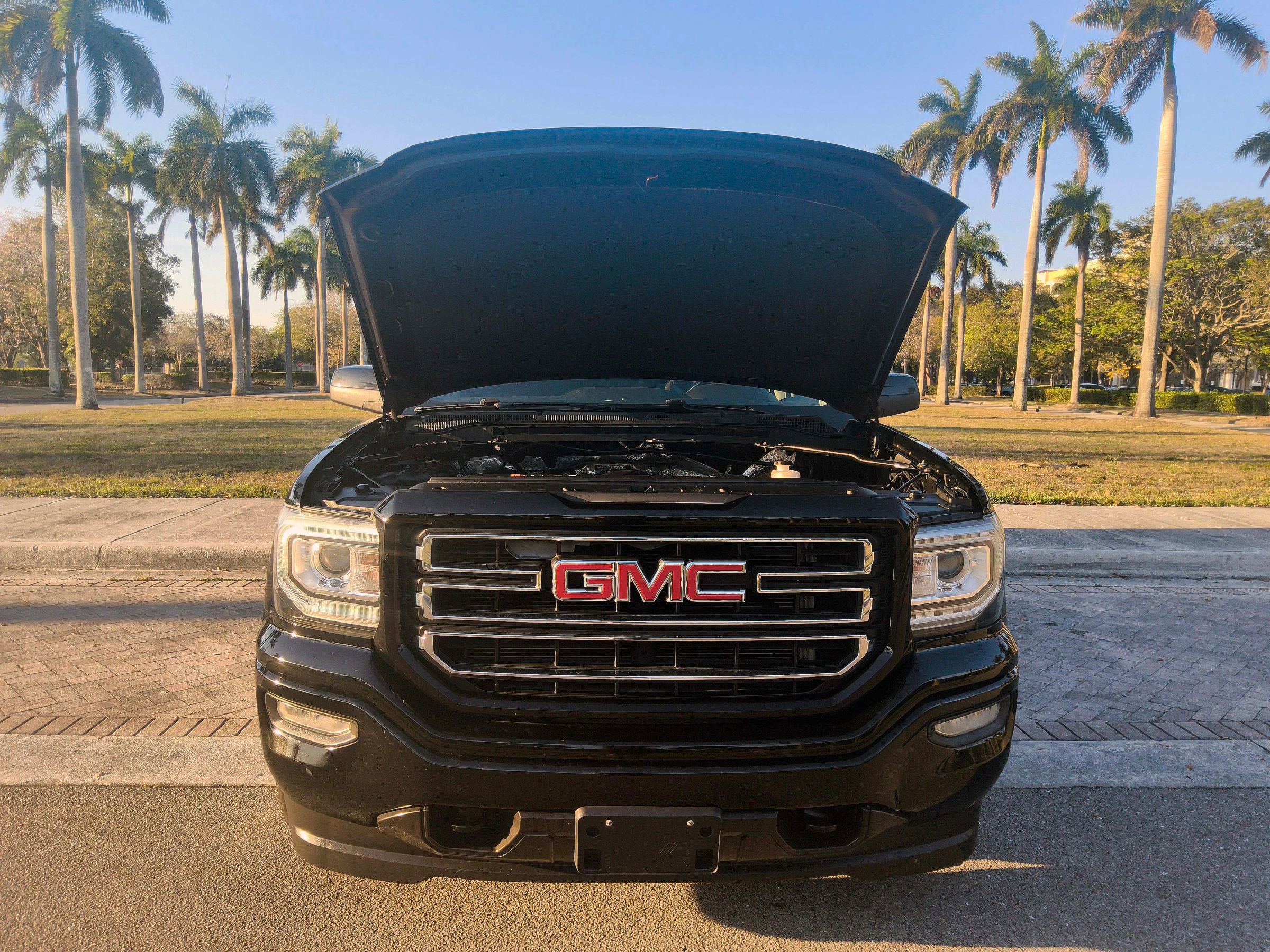 Used 2017 GMC Sierra 1500 SLE w/ SLE Value Package image 38
