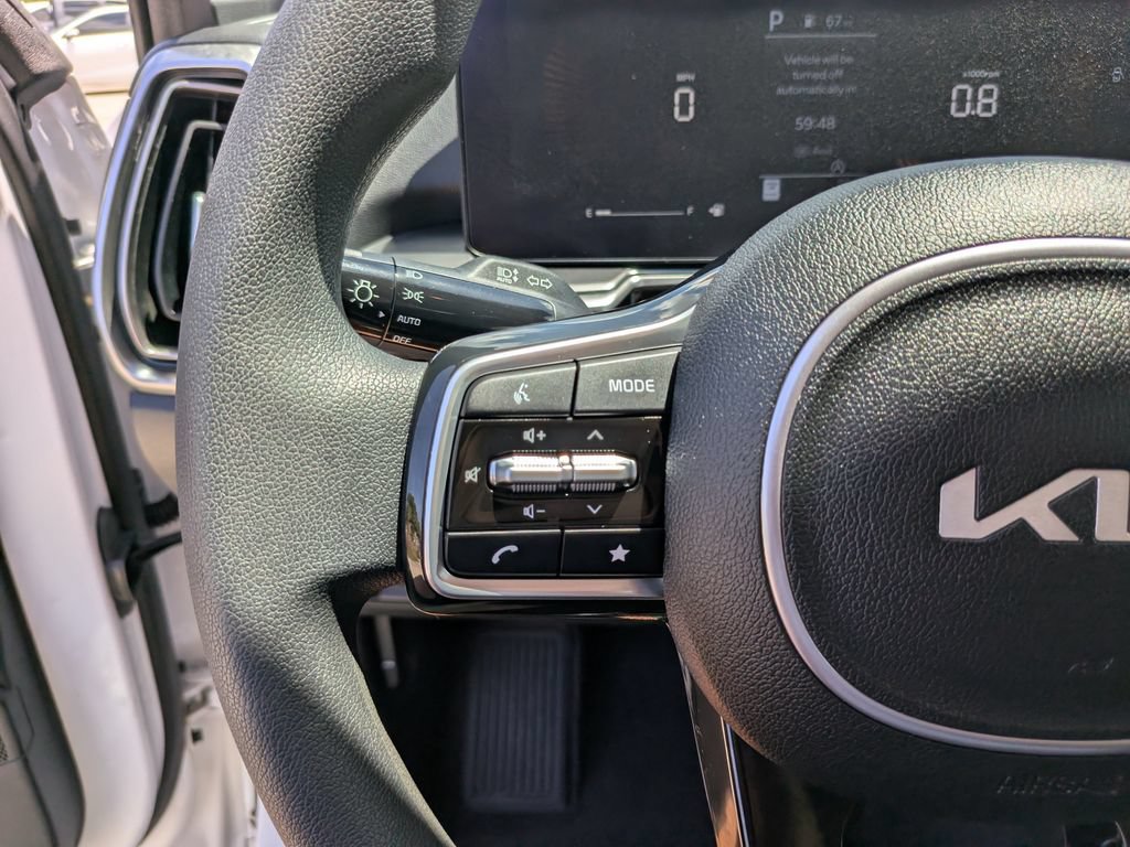 Certified 2024 Kia Sorento LX FWD image 30