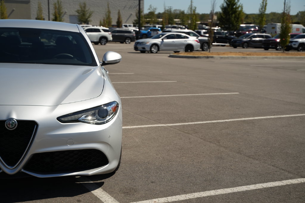 Used 2017 Alfa Romeo Giulia Ti w/ TI 19" Sport Package RWD image 44