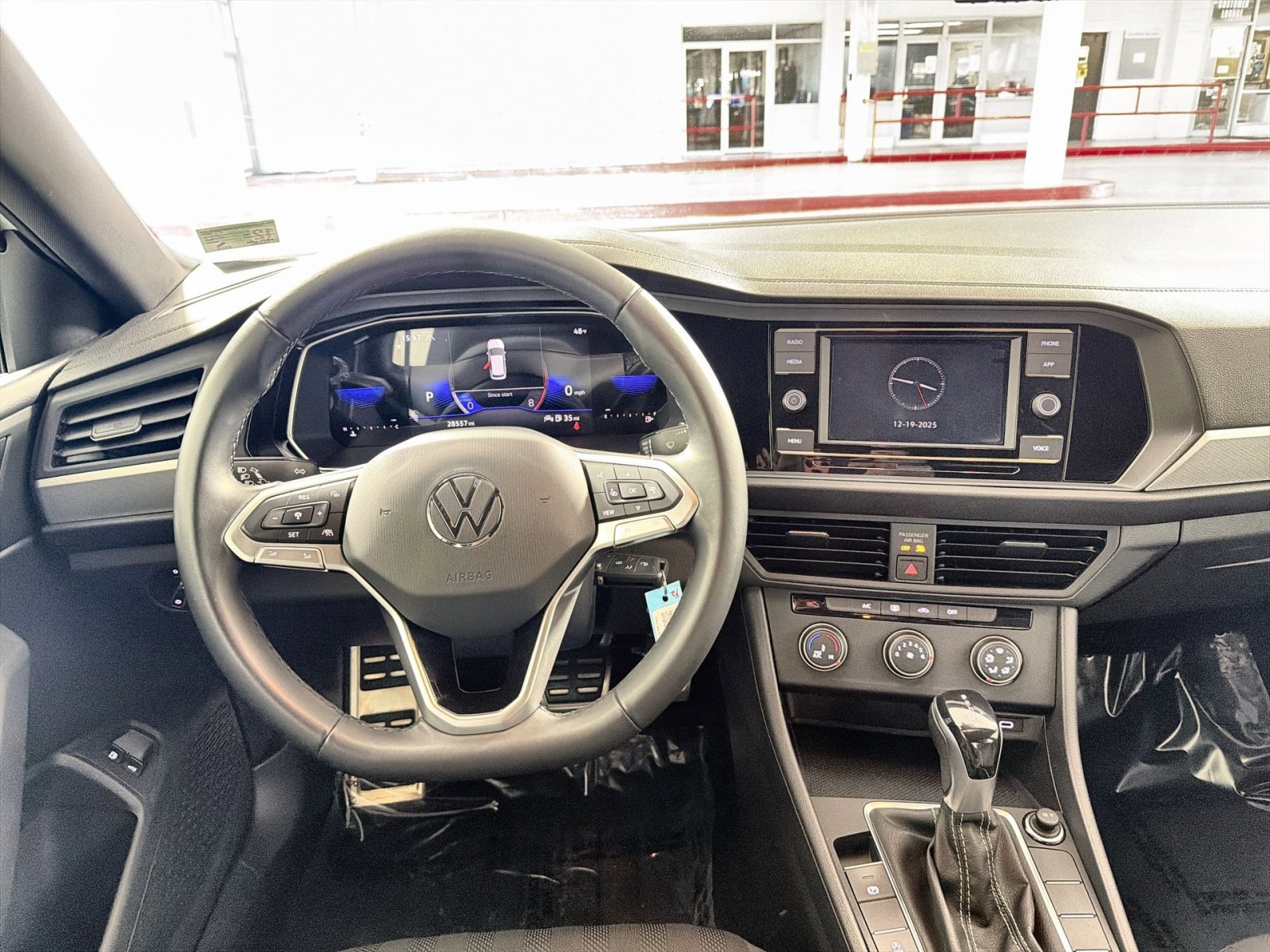 Used 2023 Volkswagen Jetta Sport image 16
