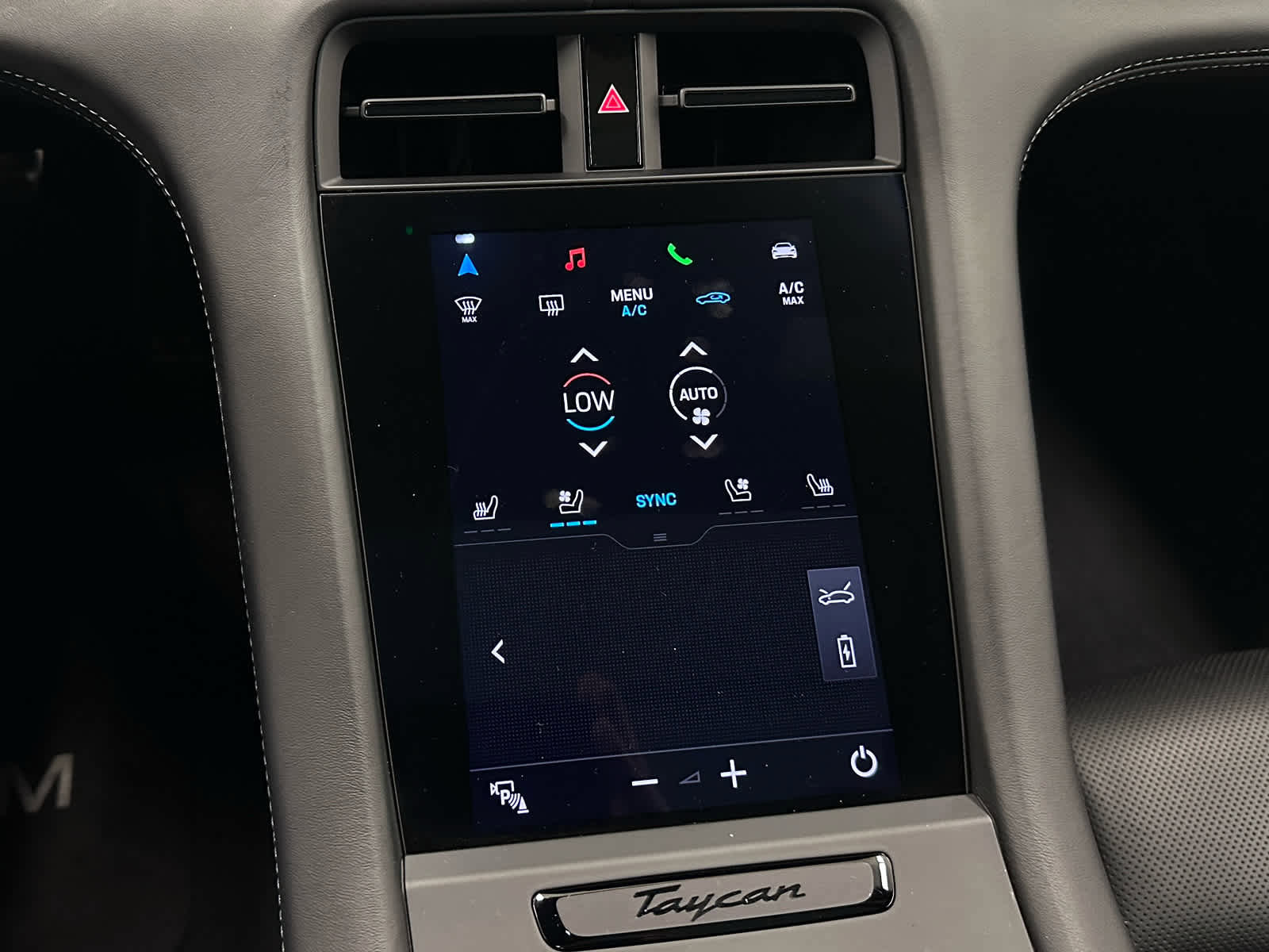 Used 2021 Porsche Taycan Turbo image 29