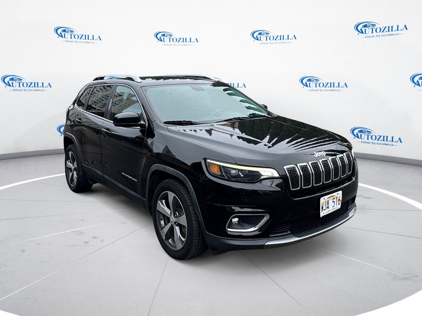 Used 2019 Jeep Cherokee Limited FWD image 7