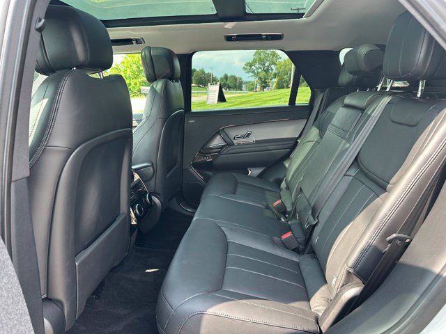 Used 2024 Land Rover Range Rover Sport SE AWD/4WD image 21