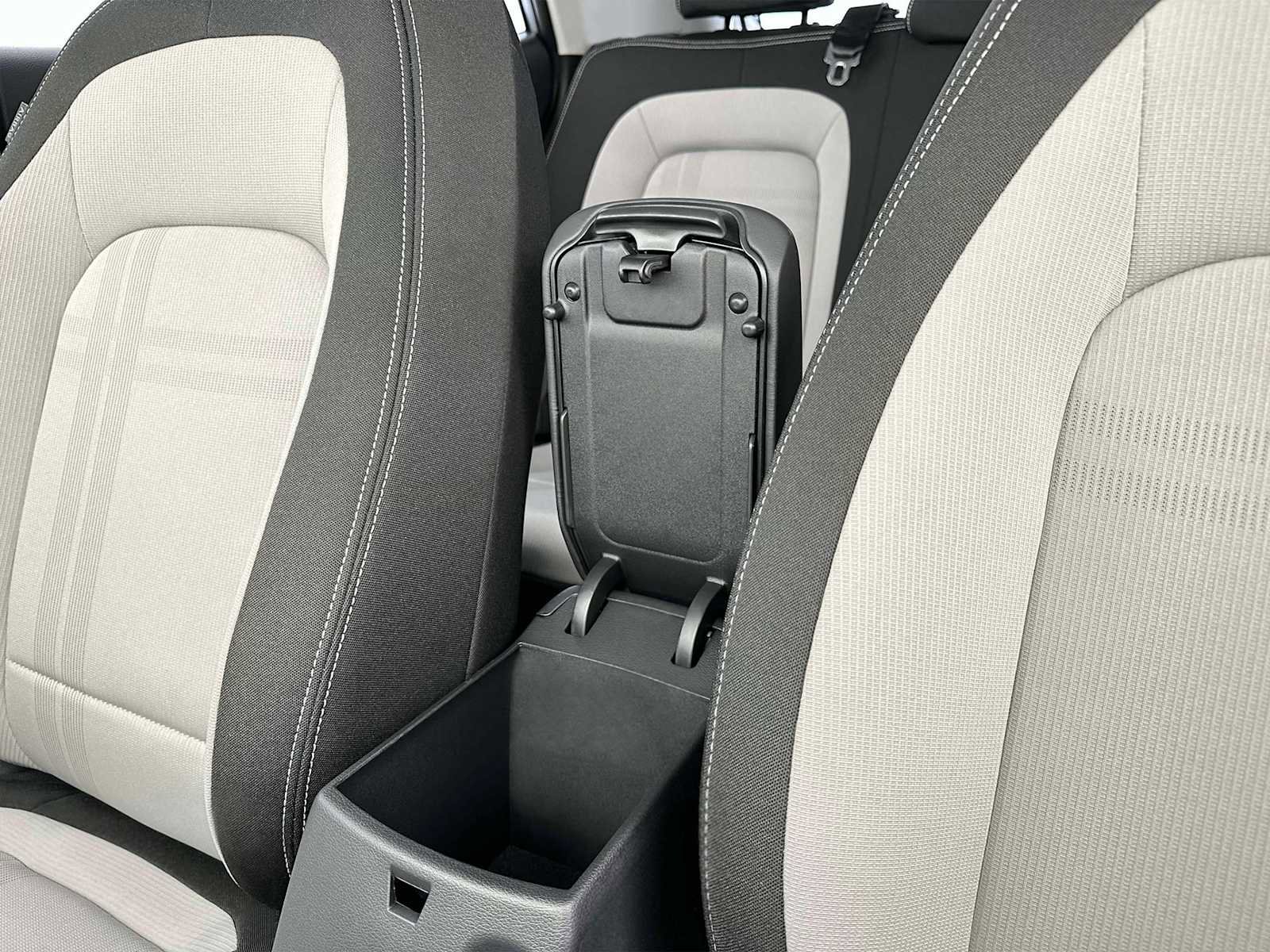 New 2025 Hyundai Venue SEL image 14