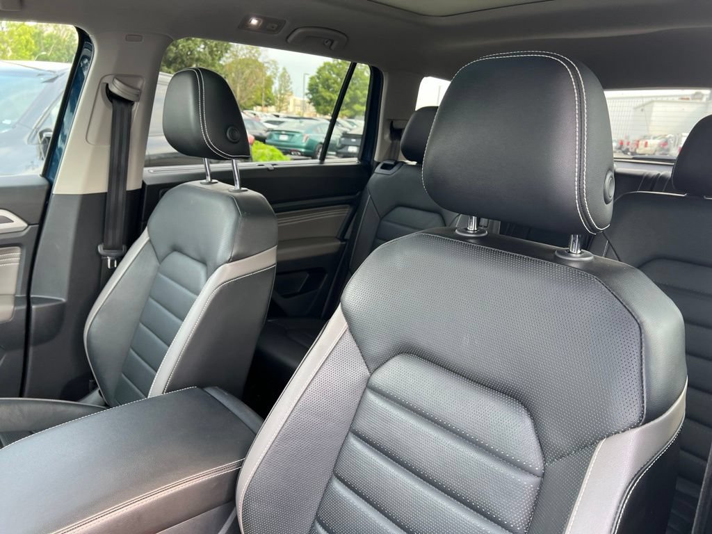 Used 2022 Volkswagen Atlas SEL Premium AWD/4WD image 8