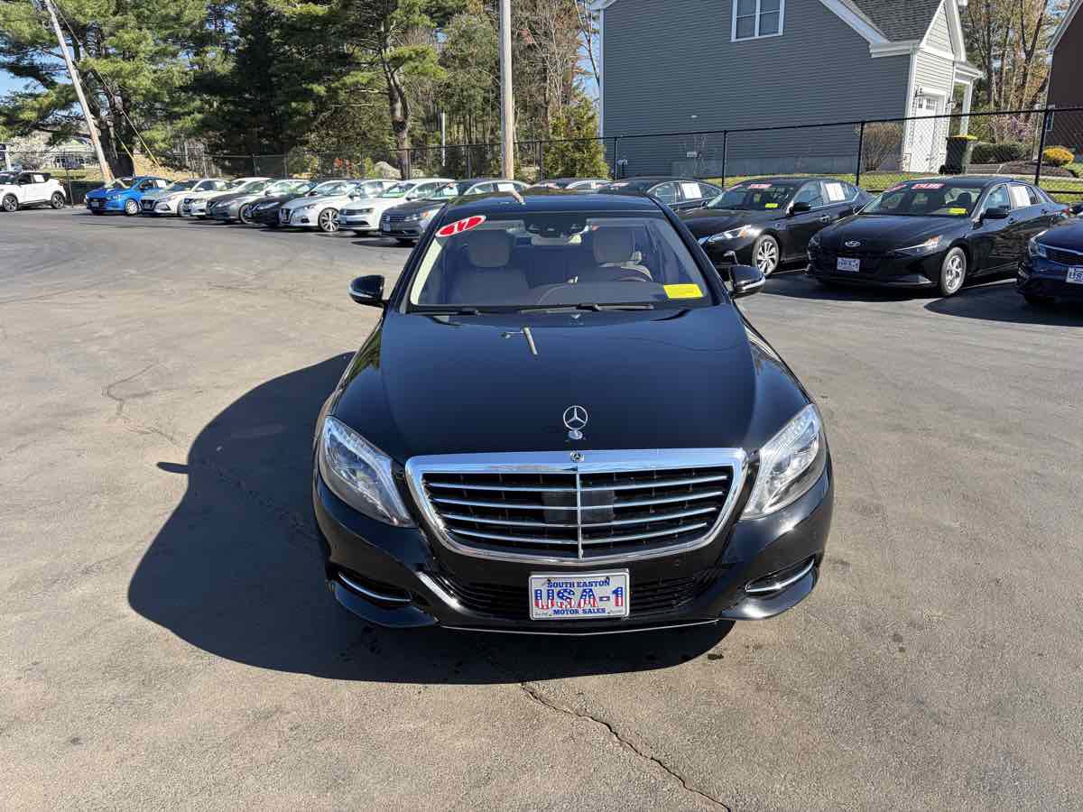 Used 2017 Mercedes-Benz S 550 4MATIC Sedan image 3