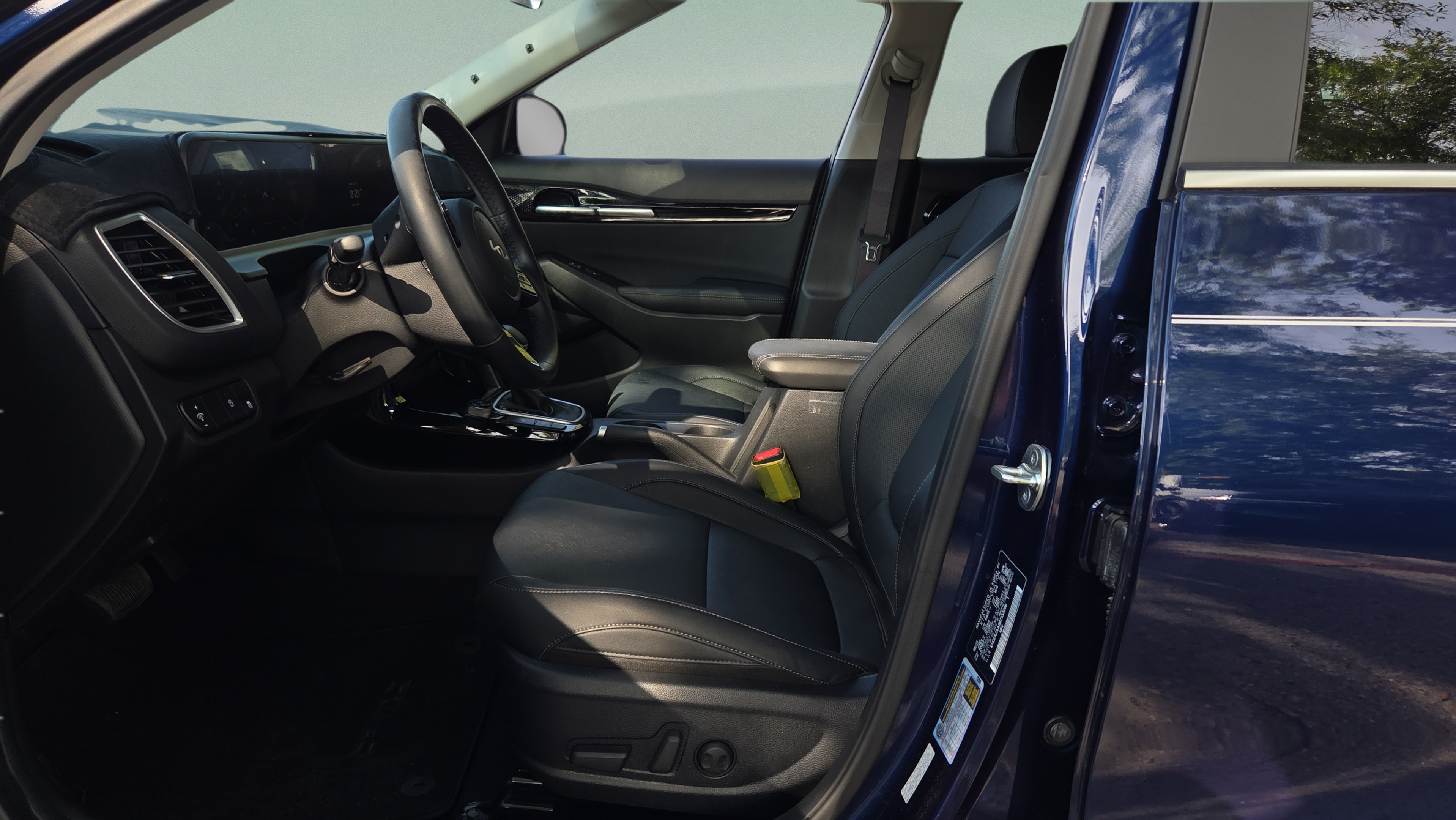 Certified 2024 Kia Seltos EX FWD image 10