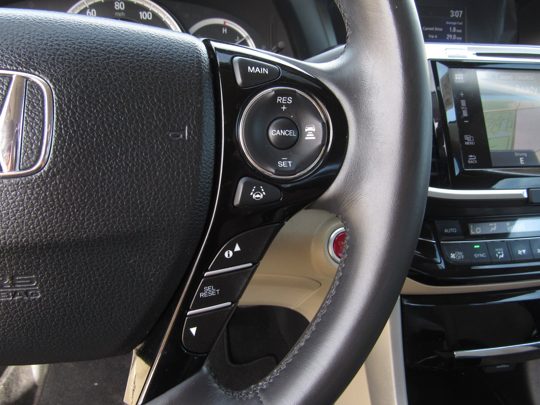 Certified 2017 Honda Accord EX-L image 27