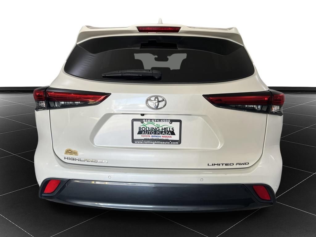 Used 2020 Toyota Highlander Limited AWD/4WD image 4
