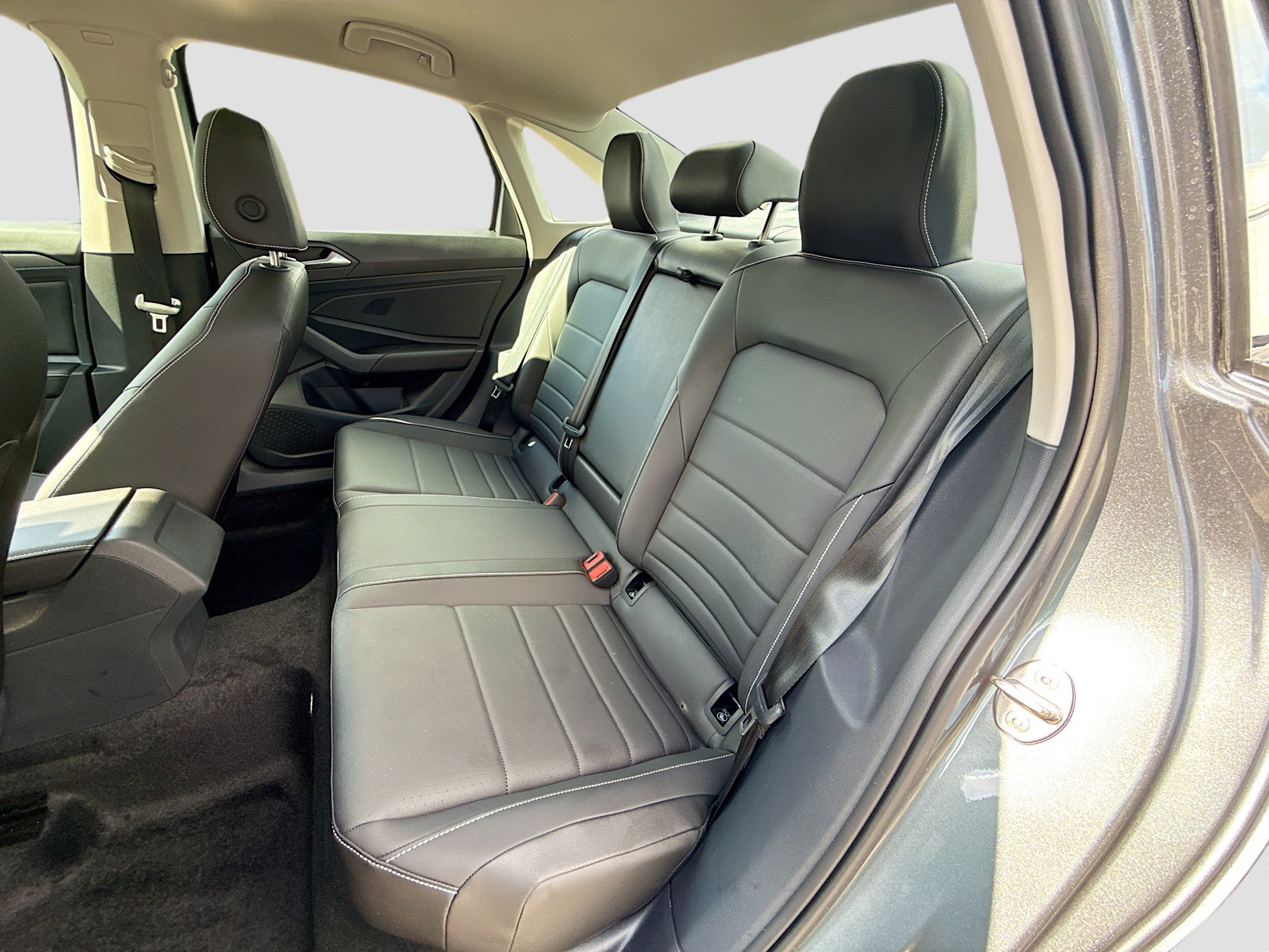 Used 2023 Volkswagen Jetta SE FWD image 19