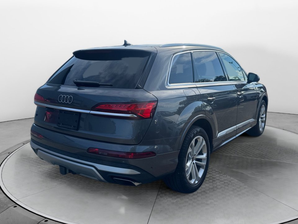 Certified 2025 Audi Q7 2.0T Premium w/ Convenience Package AWD/4WD image 7