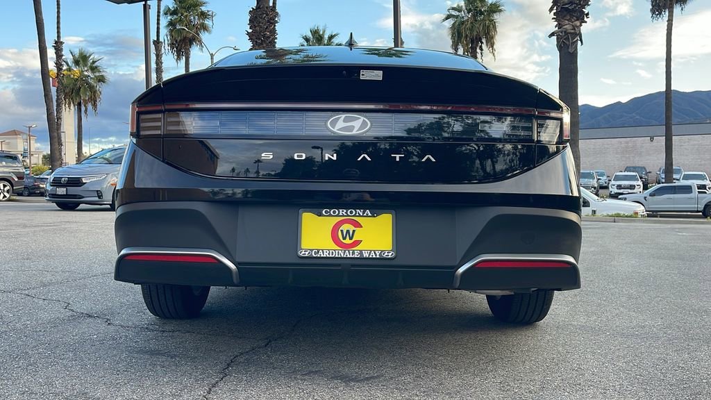 Certified 2025 Hyundai Sonata SE image 10