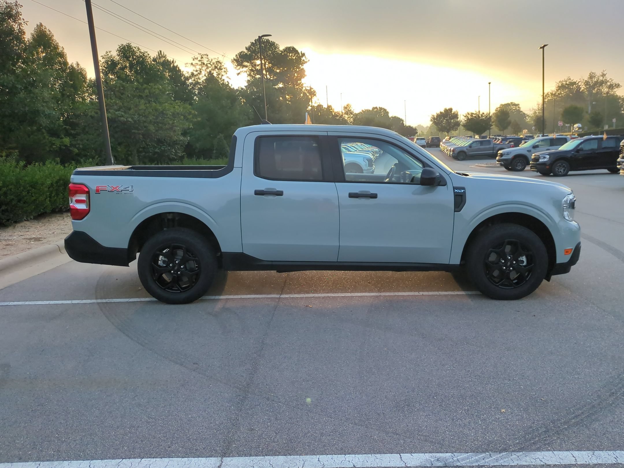 Certified 2024 Ford Maverick XLT w/ XLT Luxury Package AWD/4WD image 3