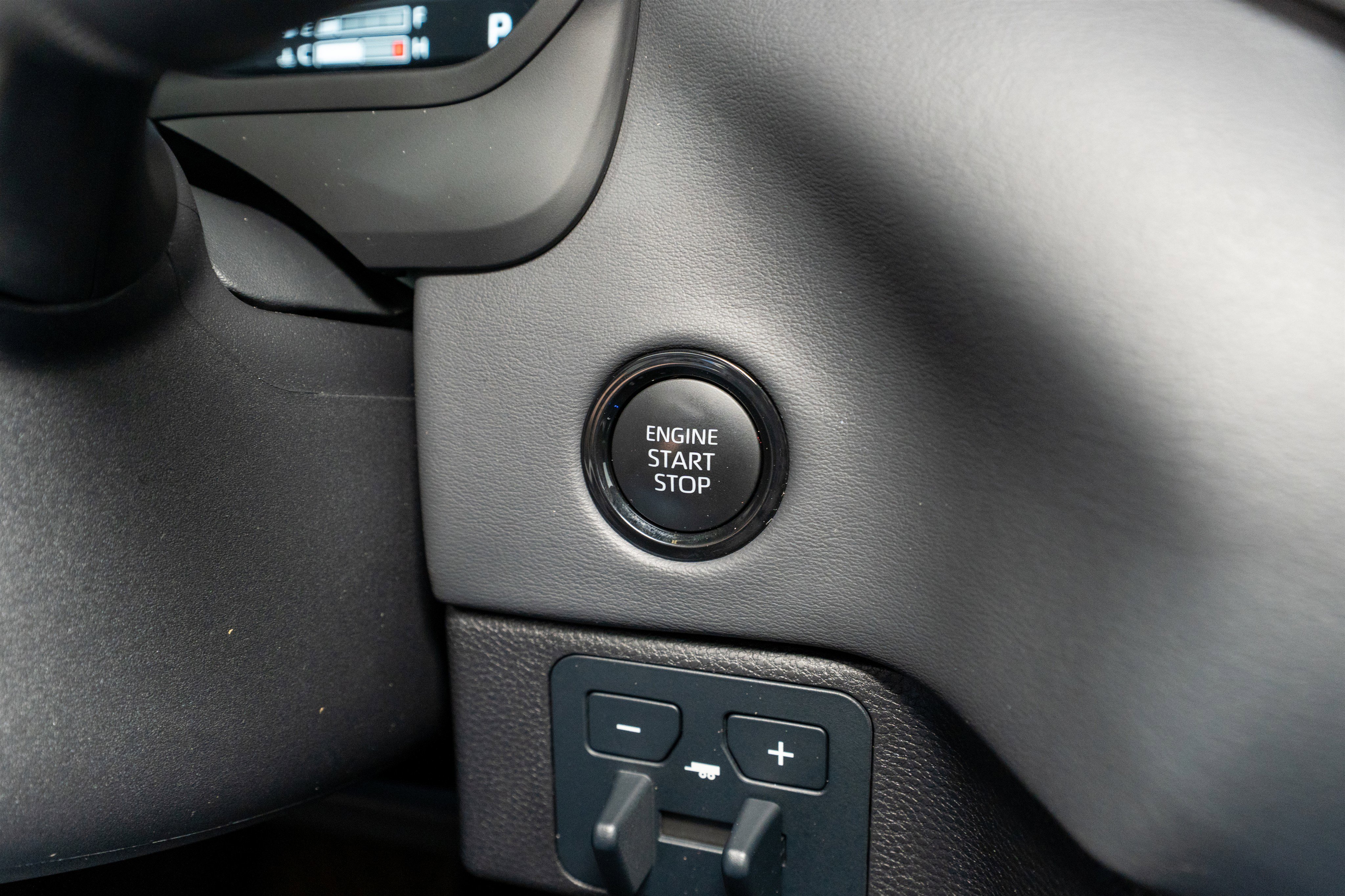 Used 2025 Toyota Tundra Platinum image 33