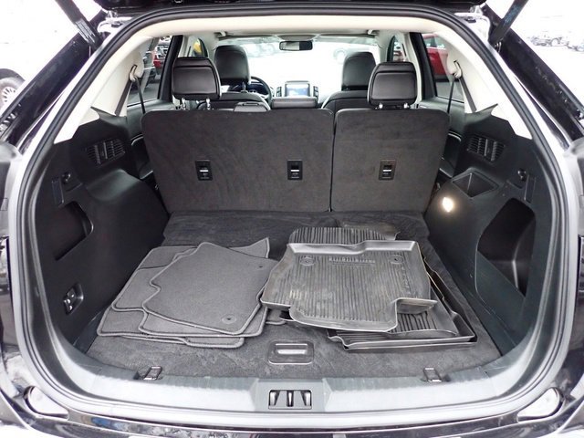 Certified 2022 Ford Edge SEL w/ Convenience Package image 9