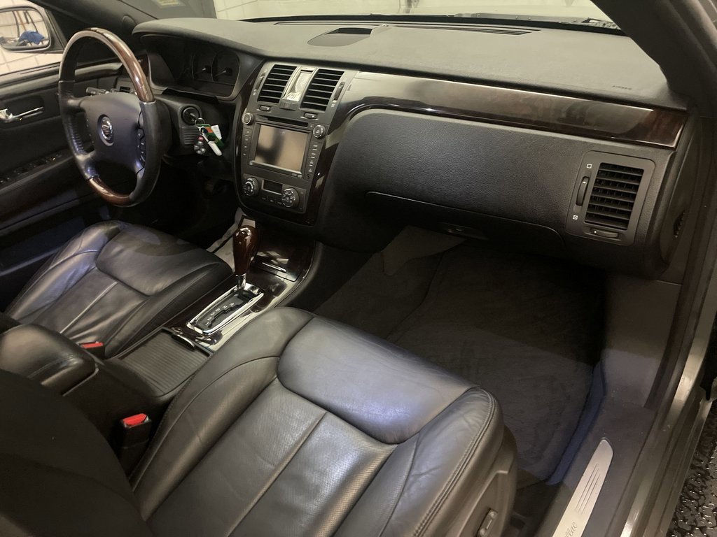 Used 2007 Cadillac DTS Performance image 22