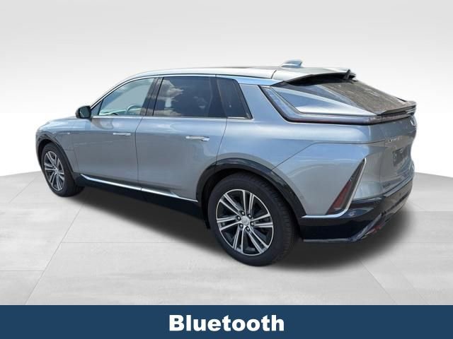 Used 2024 Cadillac Lyriq Luxury AWD/4WD image 5