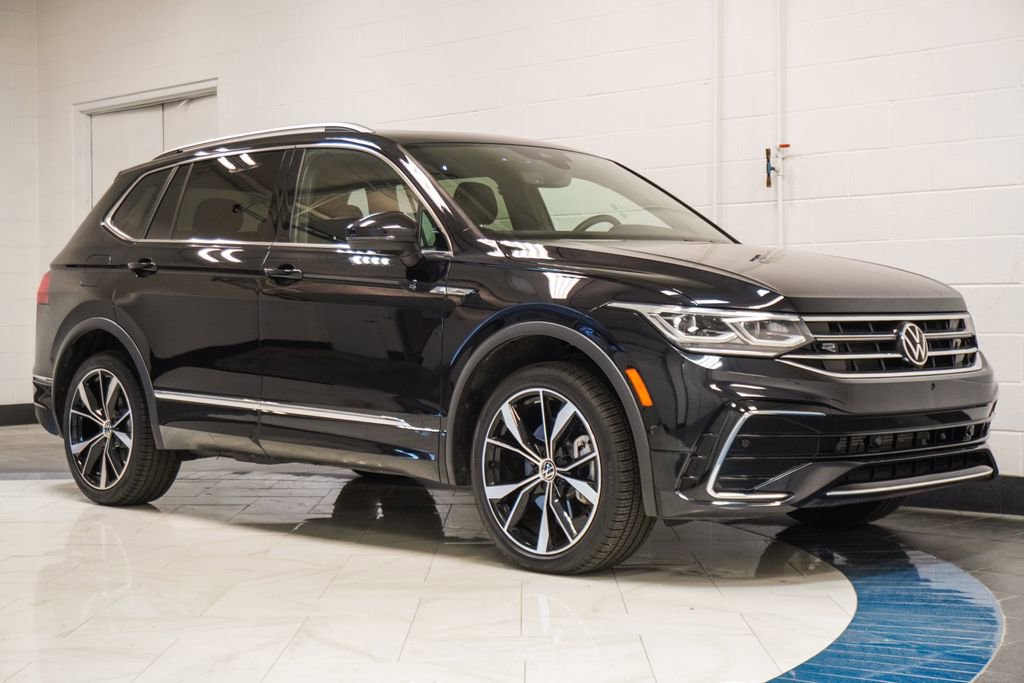 Used 2022 Volkswagen Tiguan SEL R-Line AWD/4WD image 5