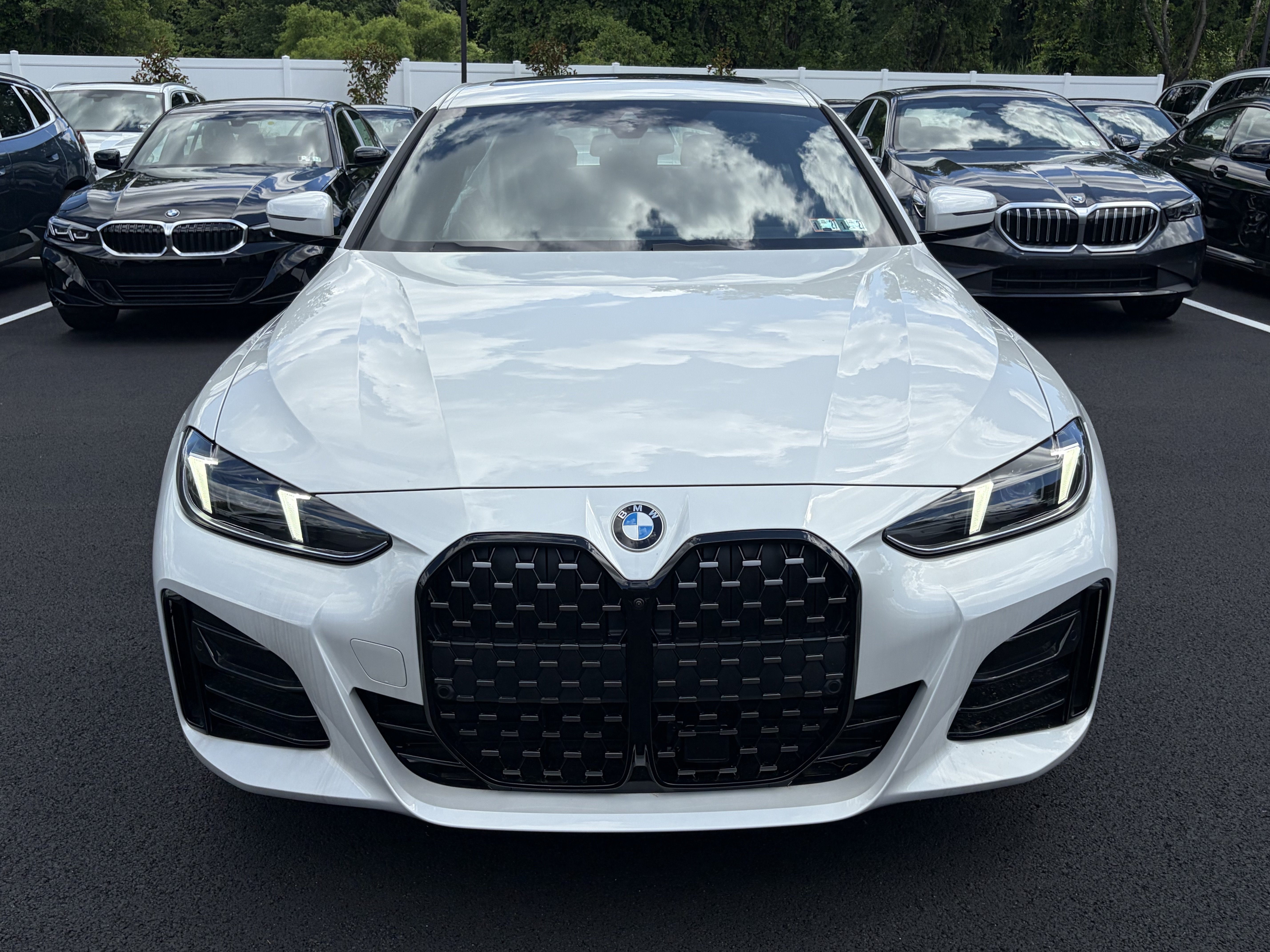 New 2026 BMW 430i xDrive w/ M Sport Package AWD/4WD image 2