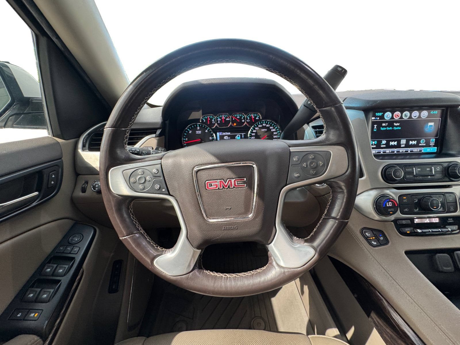 Used 2018 GMC Yukon XL SLT w/ Open Road Package RWD image 14