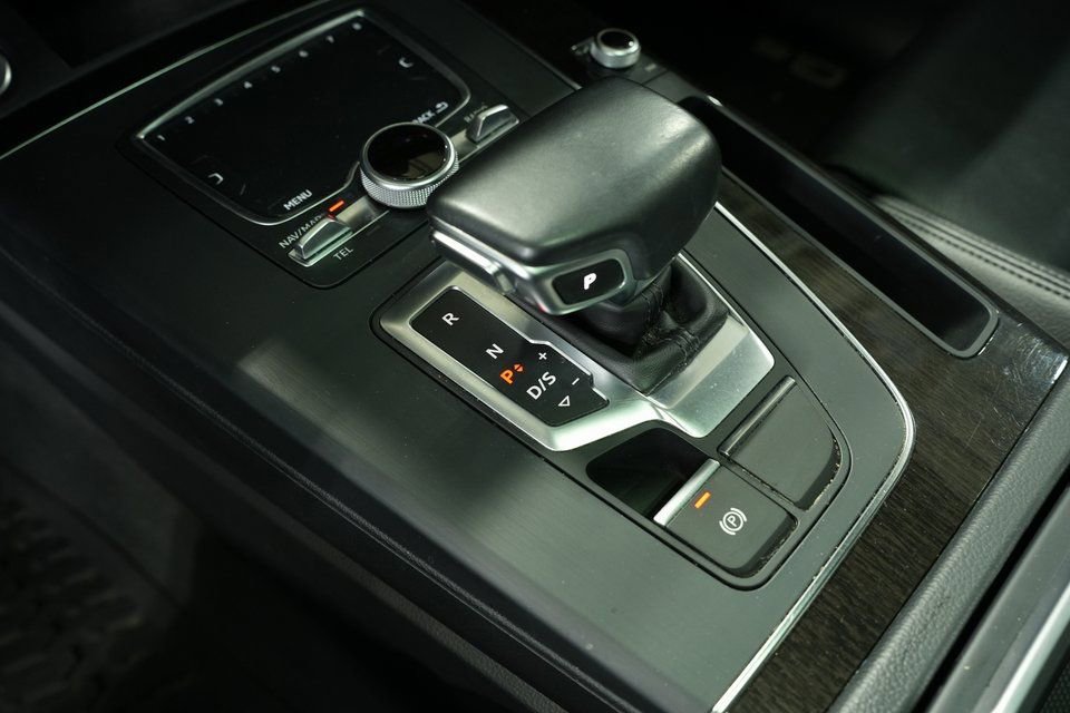 Used 2018 Audi Q5 2.0T Premium Plus w/ Premium Plus Package image 34