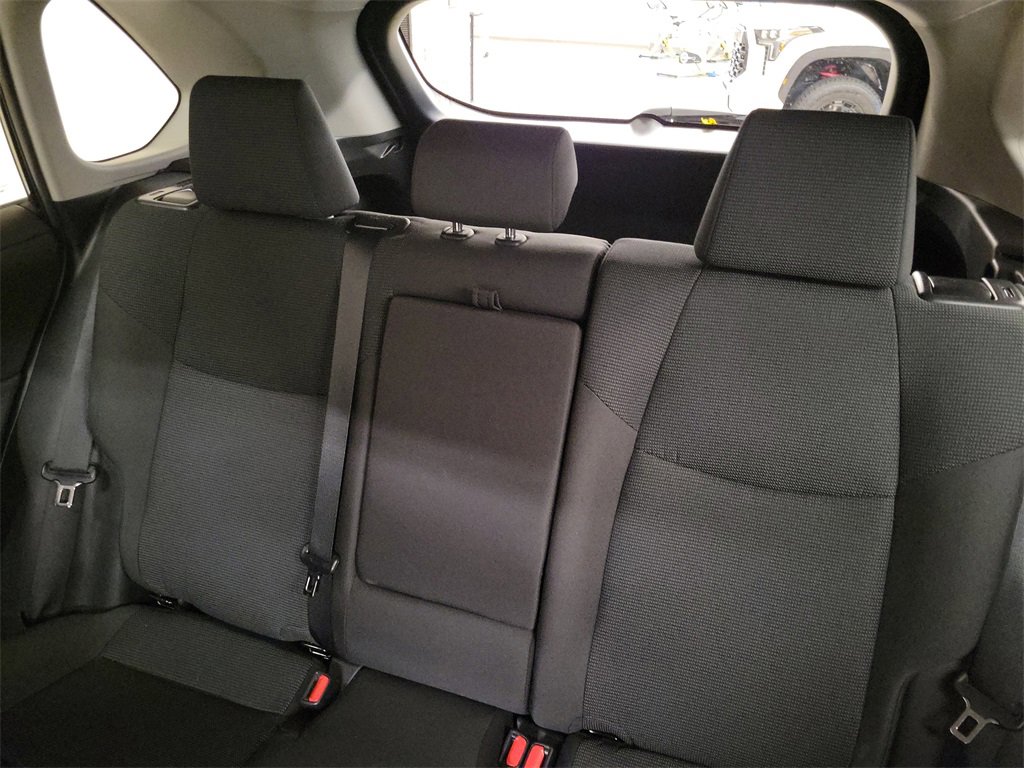 Used 2022 Toyota RAV4 LE image 14