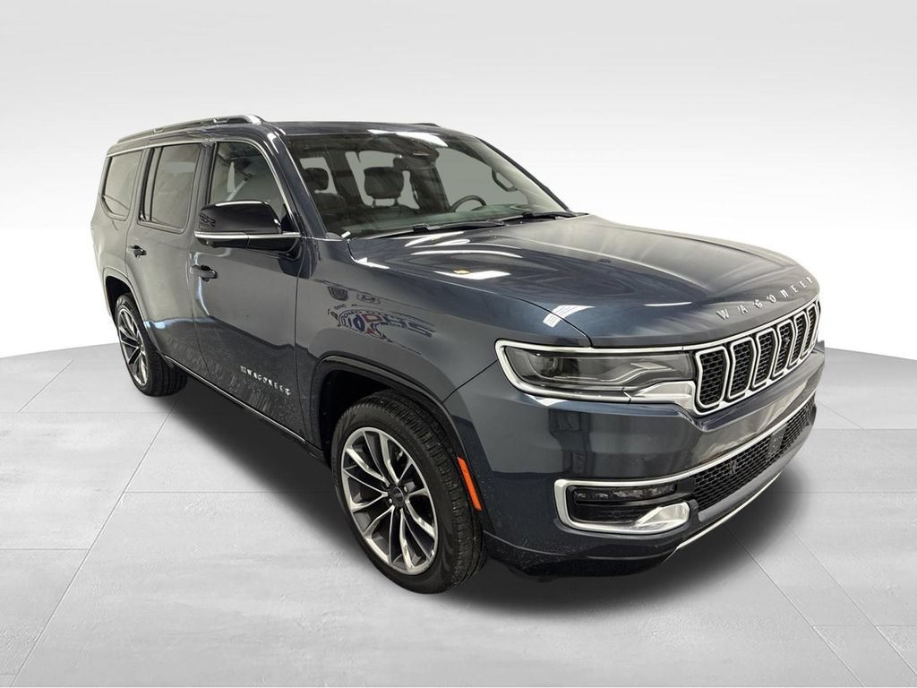 Used 2025 Jeep Wagoneer Series III w/ Premium Group I AWD/4WD image 3