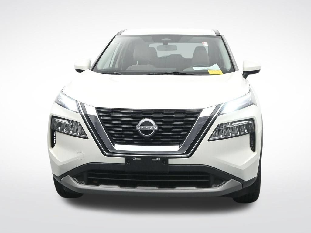 Used 2023 Nissan Rogue SV AWD/4WD image 2