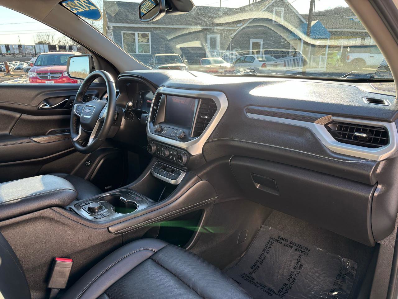 Used 2023 GMC Acadia SLT w/ Elevation Edition image 14