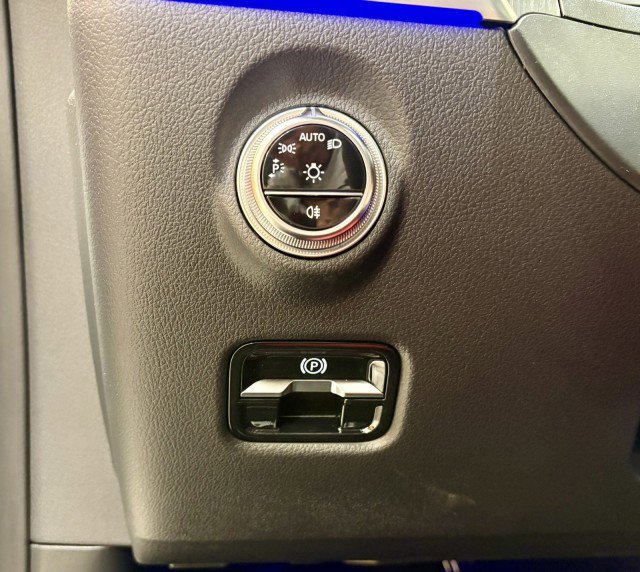 New 2026 Mercedes-Benz CLE 300 4MATIC Coupe image 23