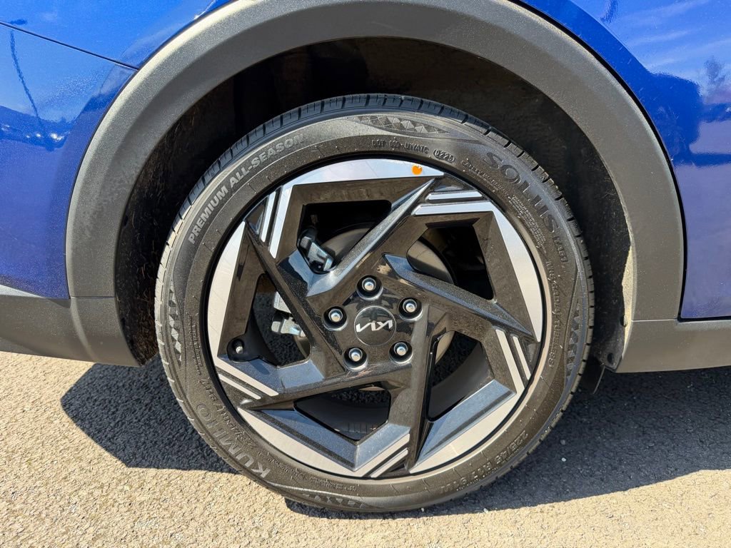 Used 2025 Kia K4 EX image 9