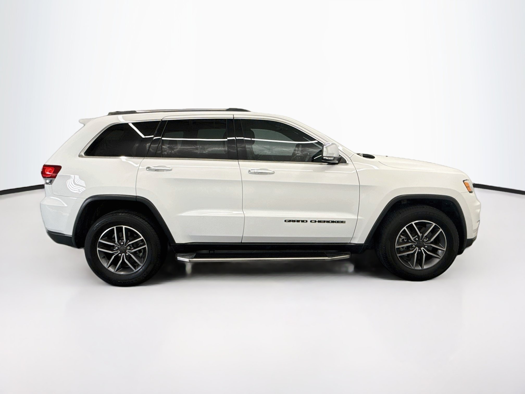 Used 2021 Jeep Grand Cherokee Limited RWD image 10