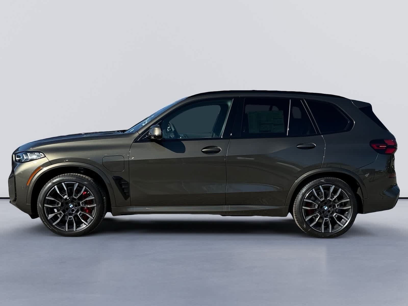 New 2026 BMW X5 xDrive50e w/ Executive Package AWD/4WD image 6