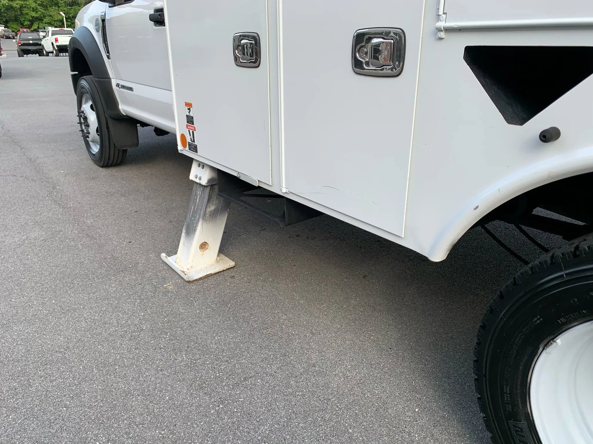 Used 2019 Ford F550 4x4 Regular Cab Super Duty image 38
