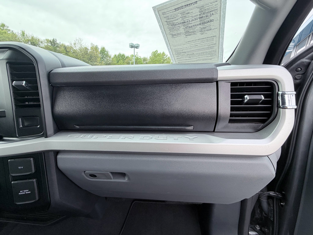 Used 2024 Ford F350 XLT image 21