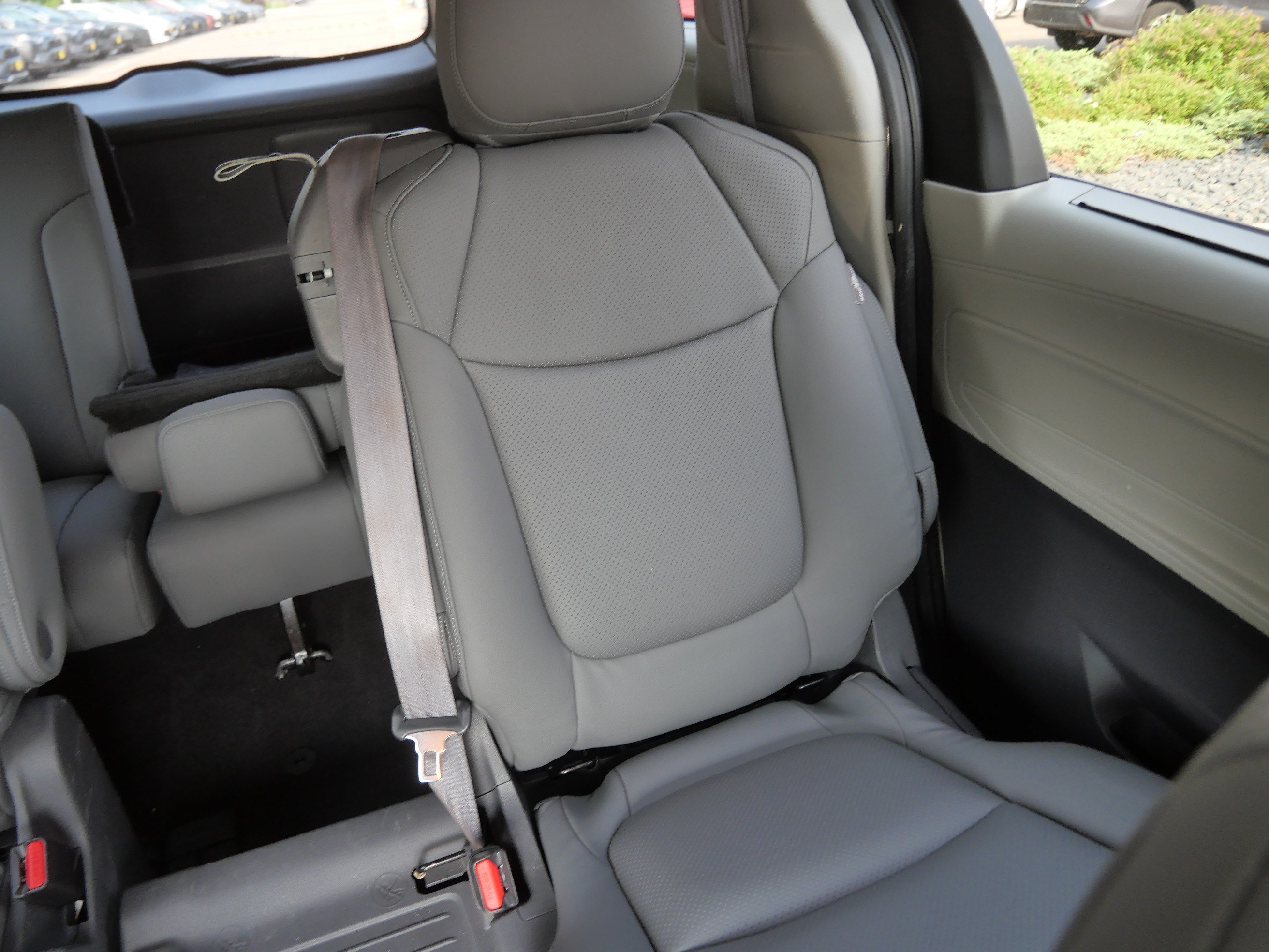 Certified 2021 Toyota Sienna LE AWD/4WD image 14