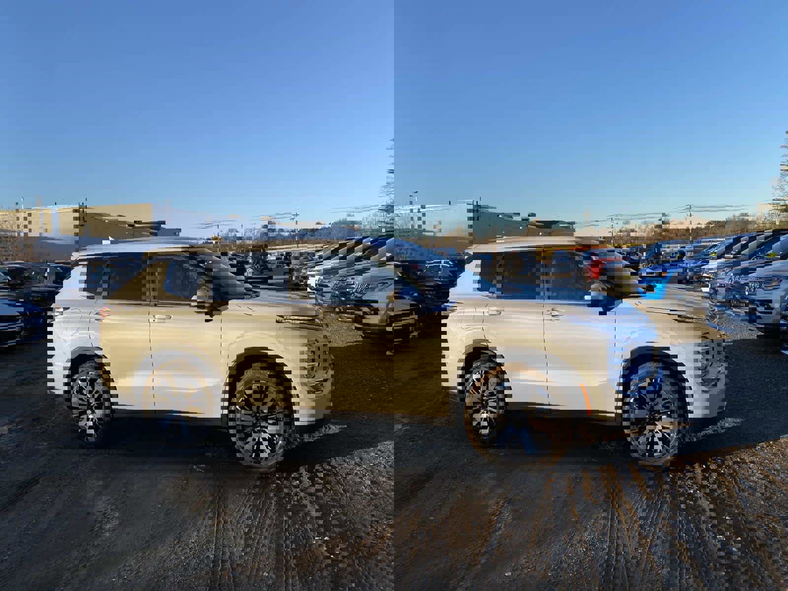 New 2026 Mitsubishi Outlander SE image 2