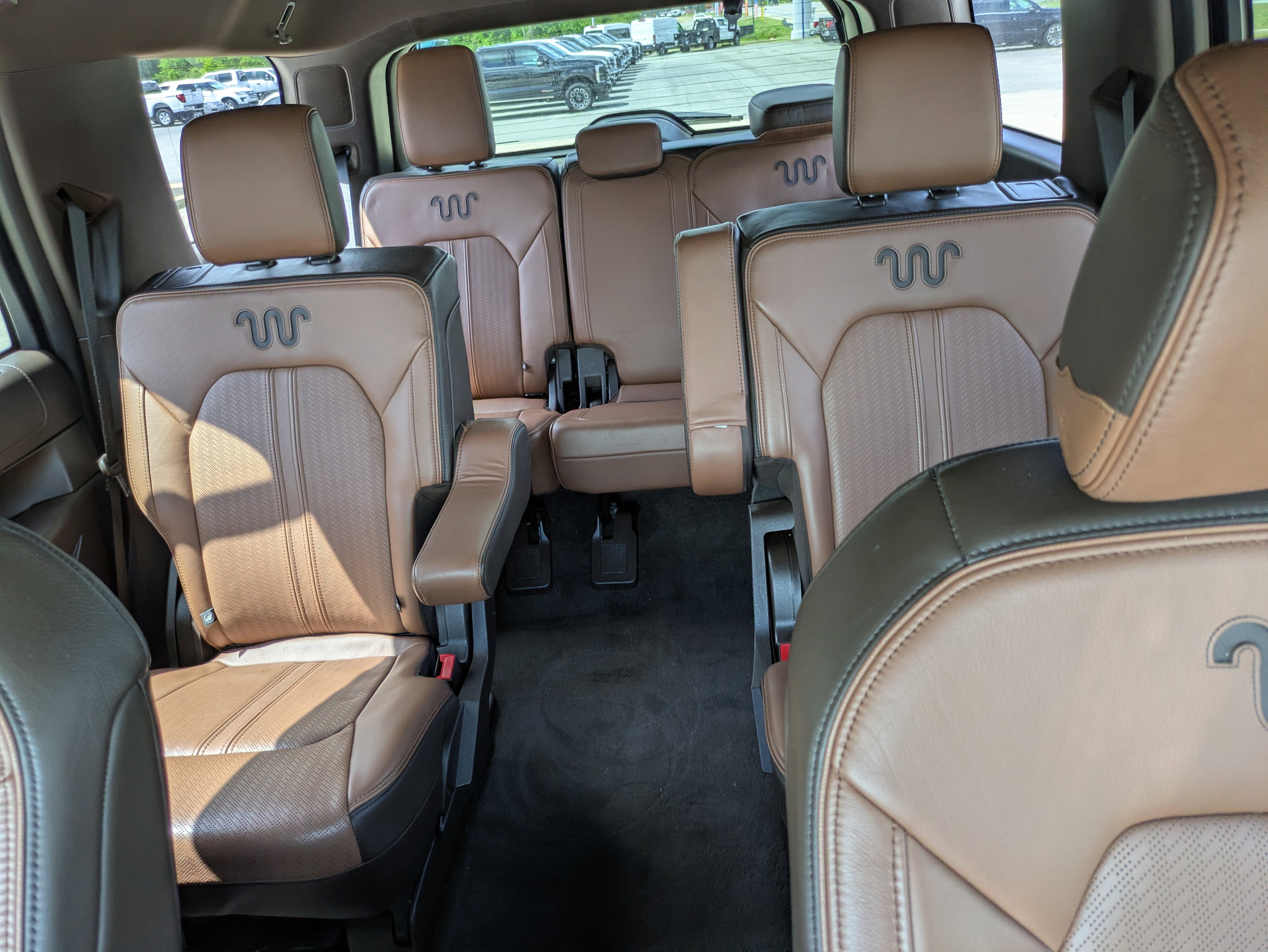 Used 2023 Ford Expedition King Ranch AWD/4WD image 33