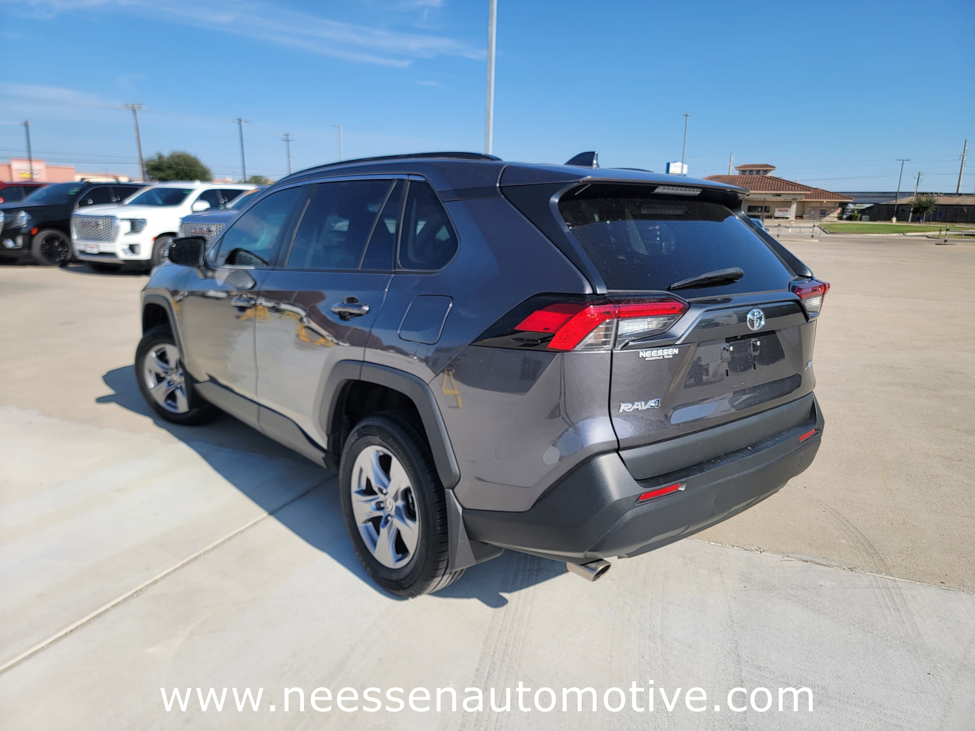 Used 2024 Toyota RAV4 XLE image 5