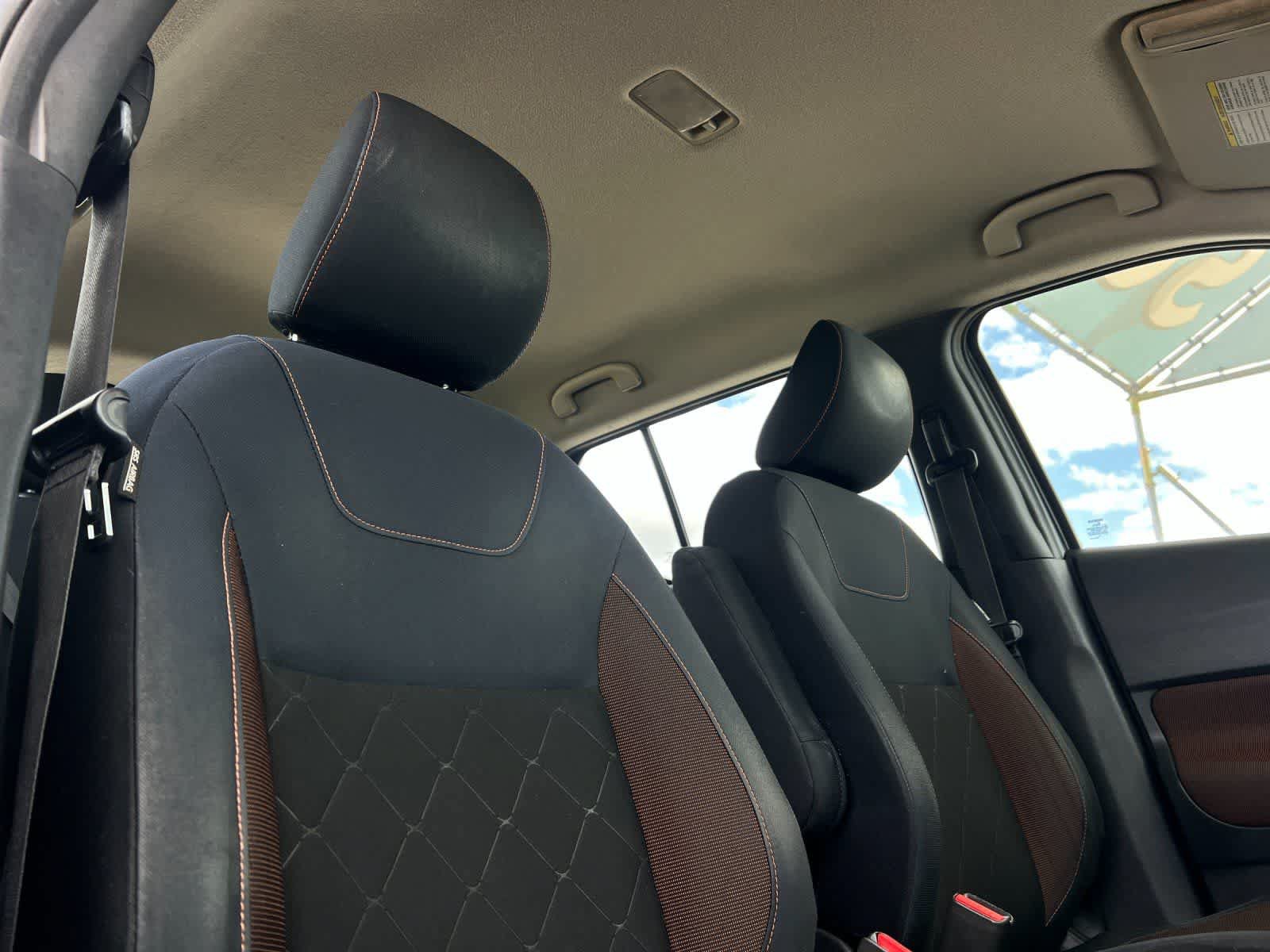 Used 2018 Nissan Kicks SR w/ Exterior Package FWD image 18