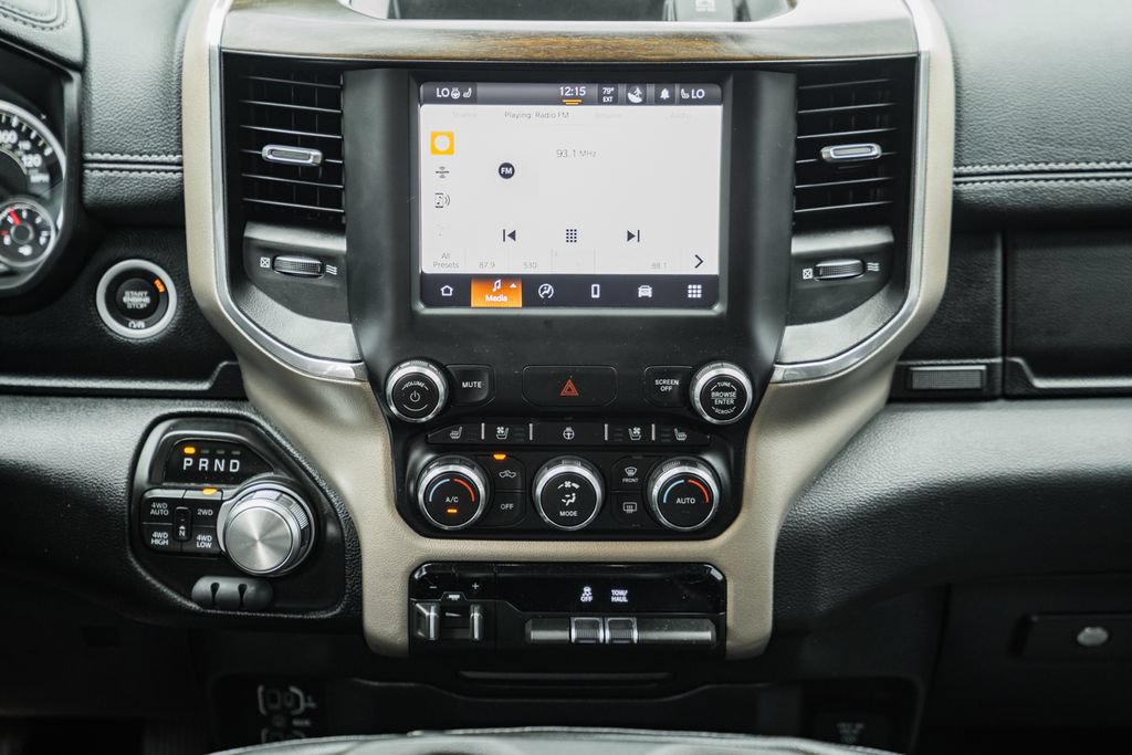 Used 2022 RAM 1500 Laramie AWD/4WD image 23
