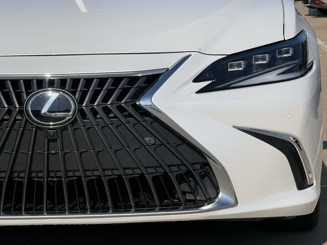 Used 2024 Lexus ES 350 Ultra Luxury w/ Accessory Package (Z2) FWD image 8