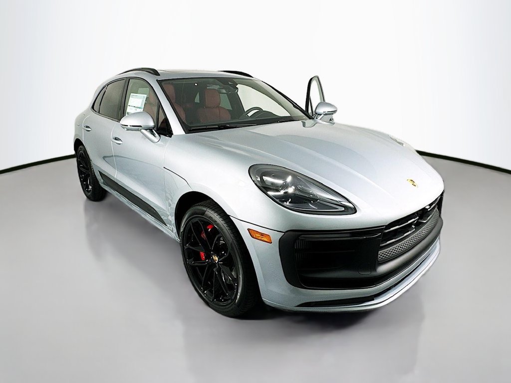 New 2026 Porsche Macan GTS AWD/4WD image 7