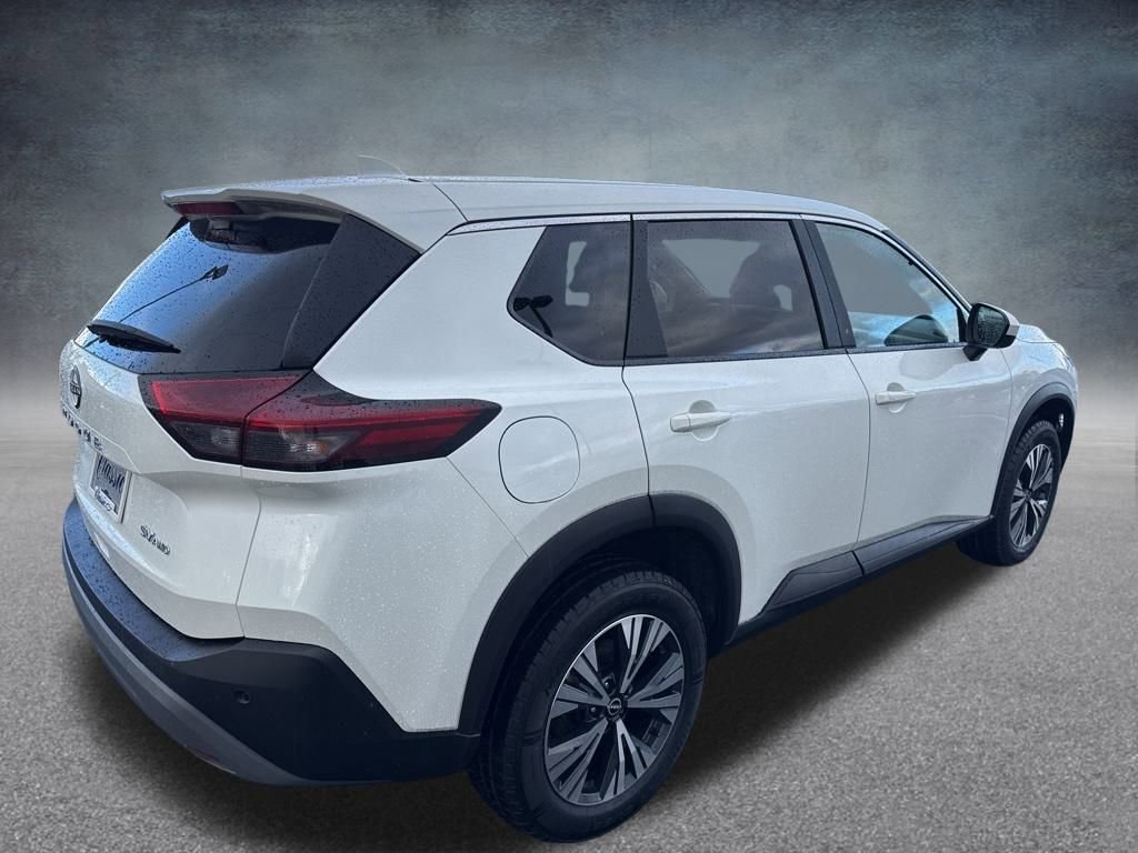 Used 2023 Nissan Rogue SV image 7