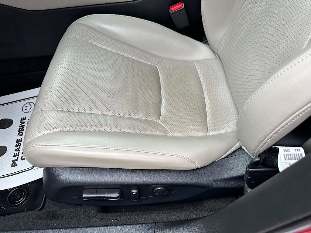 Used 2024 Honda Accord Touring image 13