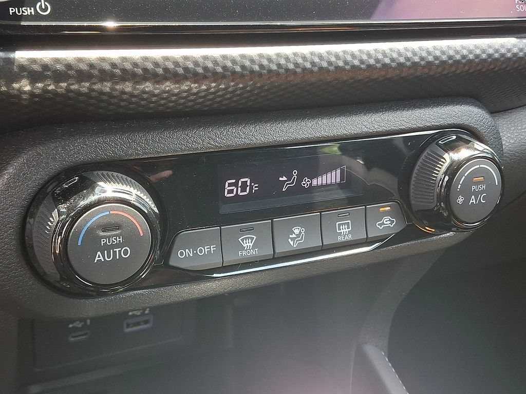 Used 2021 Nissan Kicks SV FWD image 16