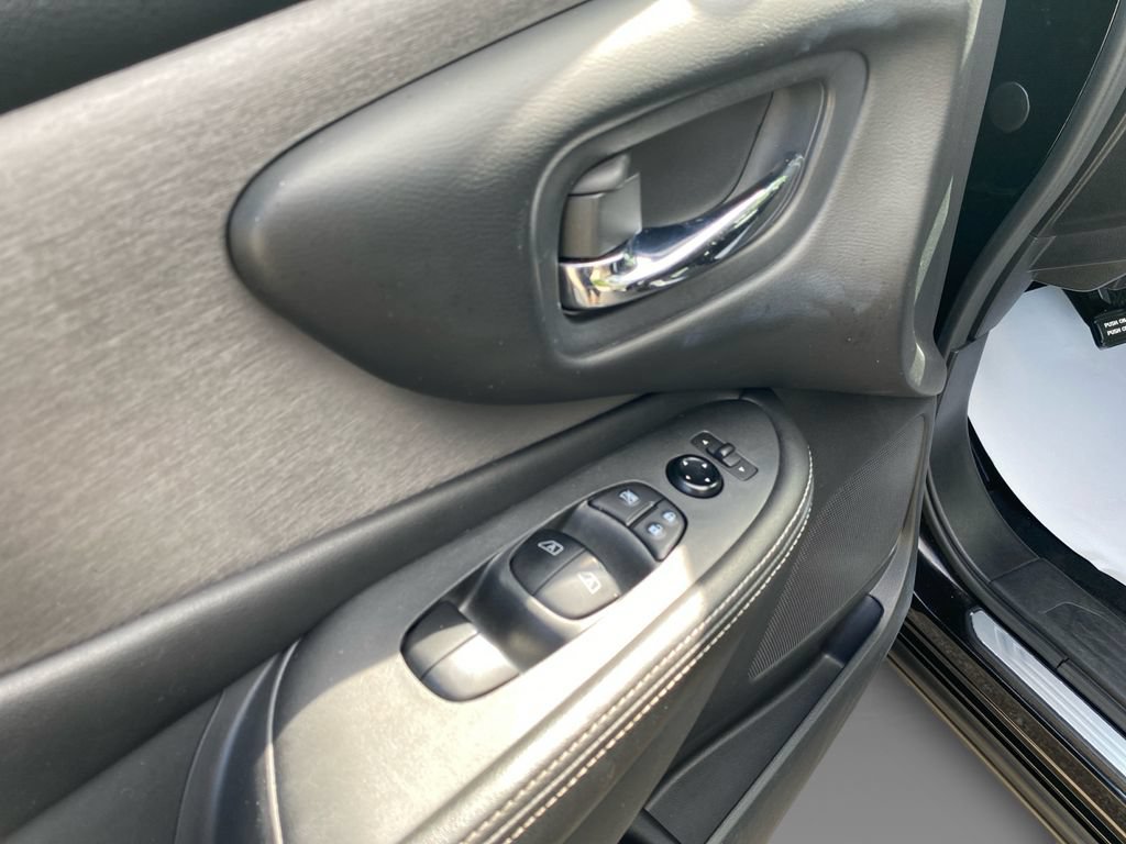 Used 2022 Nissan Murano SV AWD/4WD image 20