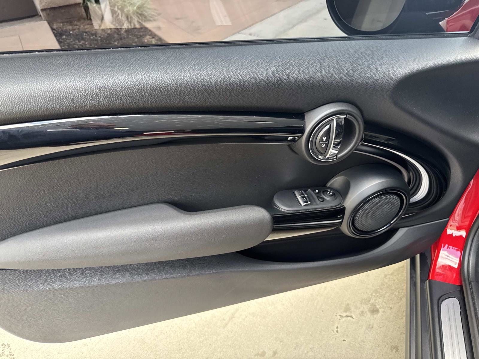 Used 2024 MINI Cooper S image 7